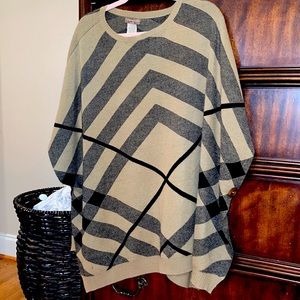 Boutique Cape Poncho One Size